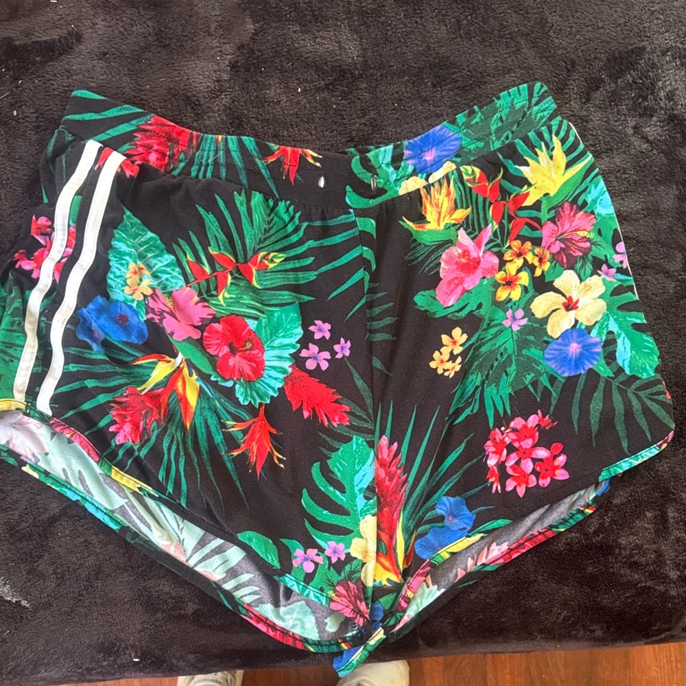 No Boundaries Black Floral Women's Athletic Shorts